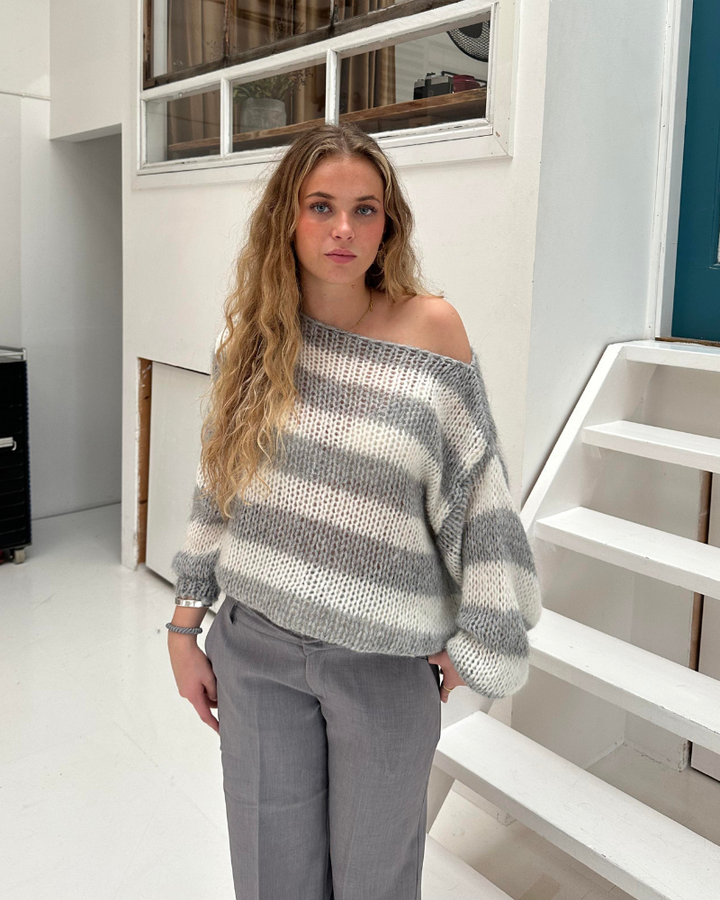 Alina™ | Gemütlicher gestreifter Strickpullover