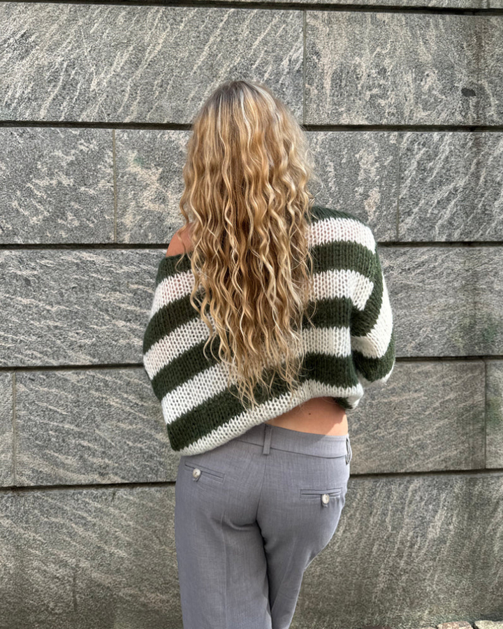 Alina™ | Gemütlicher gestreifter Strickpullover