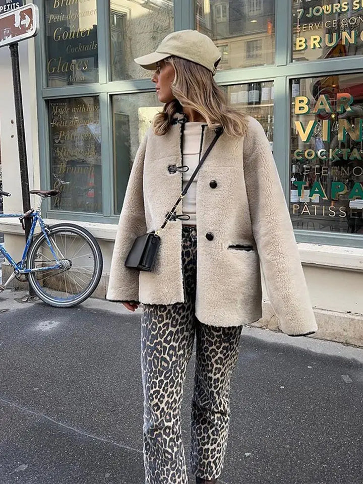 Agata™ | Fluffy Coat fü maximalen Wämekomfot