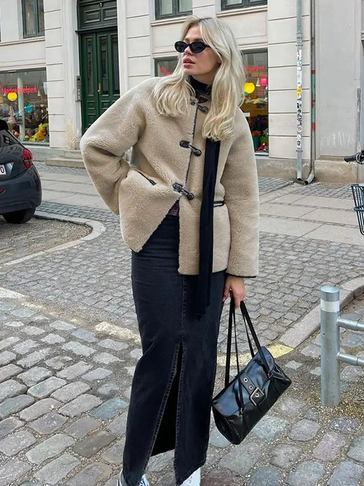 Agata™ | Fluffy Coat fü maximalen Wämekomfot